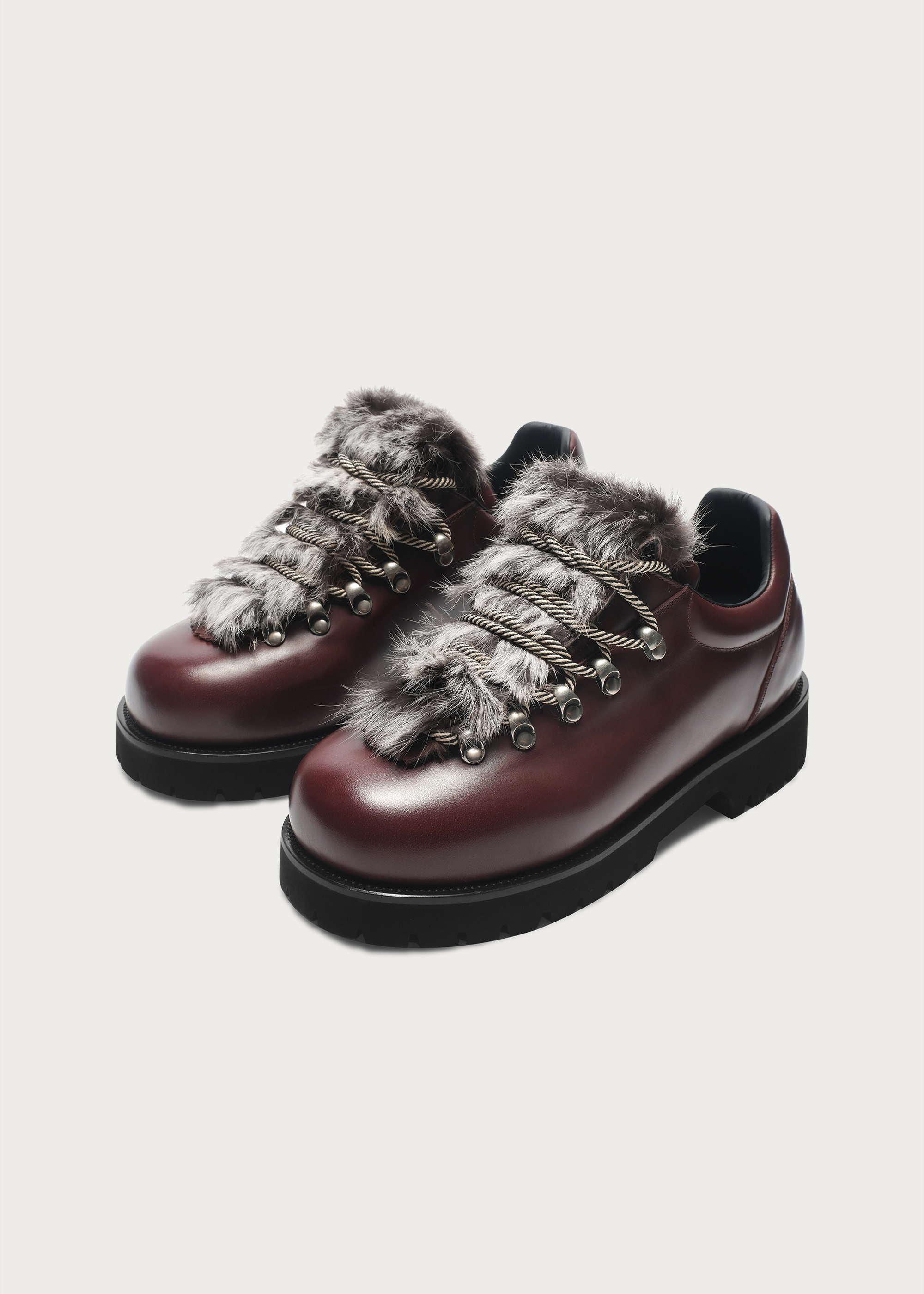 Outdoor-Inspired Leather Shoes Claret Red