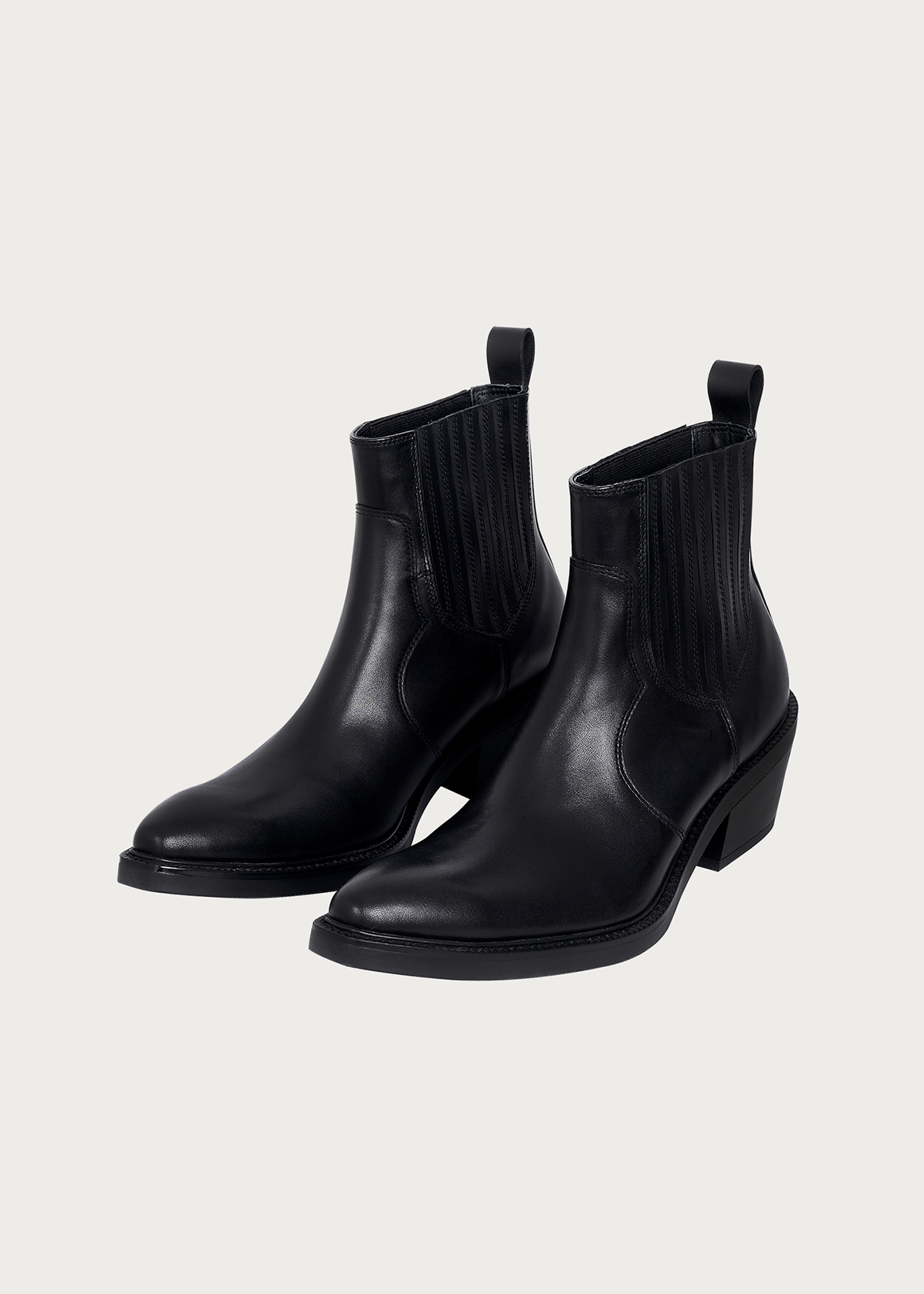 Pointed-Toe Calfskin Chelsea Boots Obsidian Black