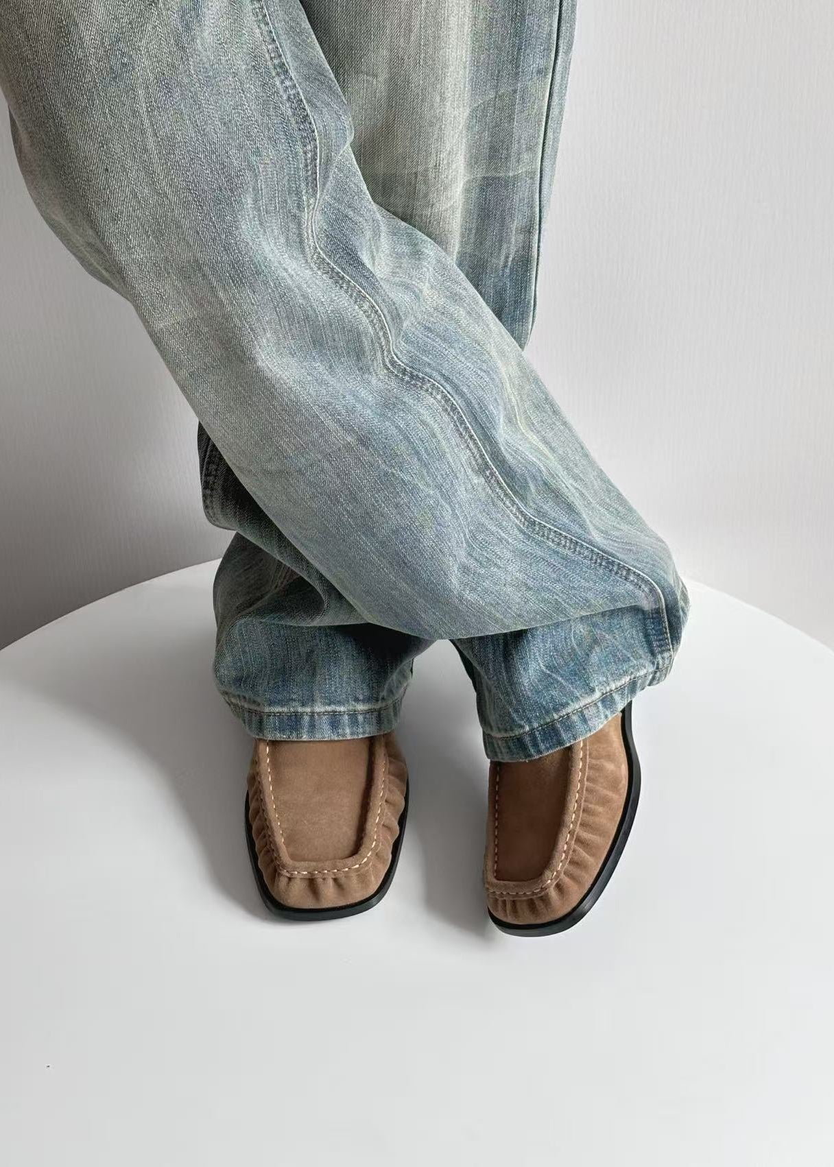 Square-Toe Vine-Engraved Loafers Khaki Brown