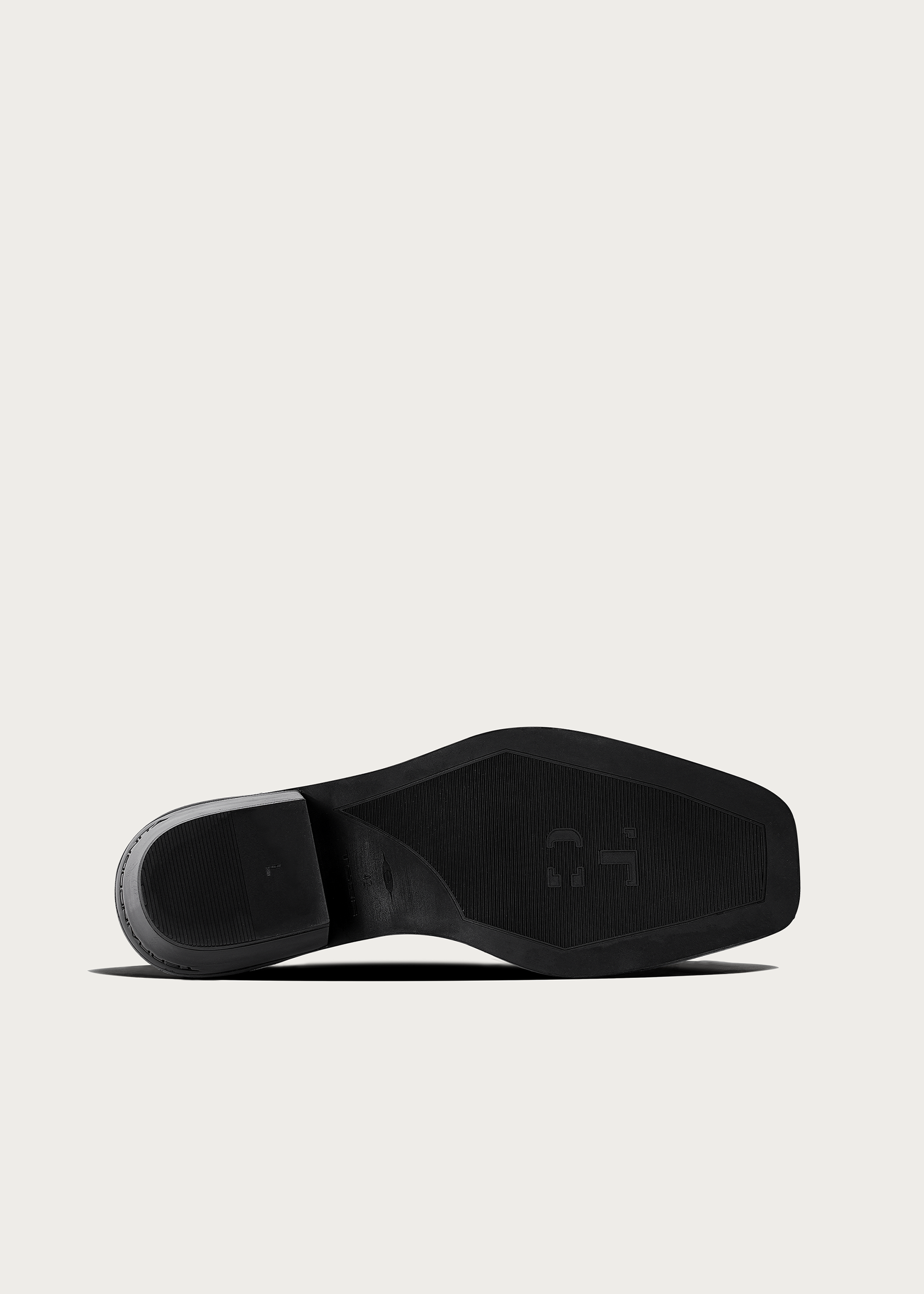 TERRAINCOGNITA Square-Toe Ankle Boots Black