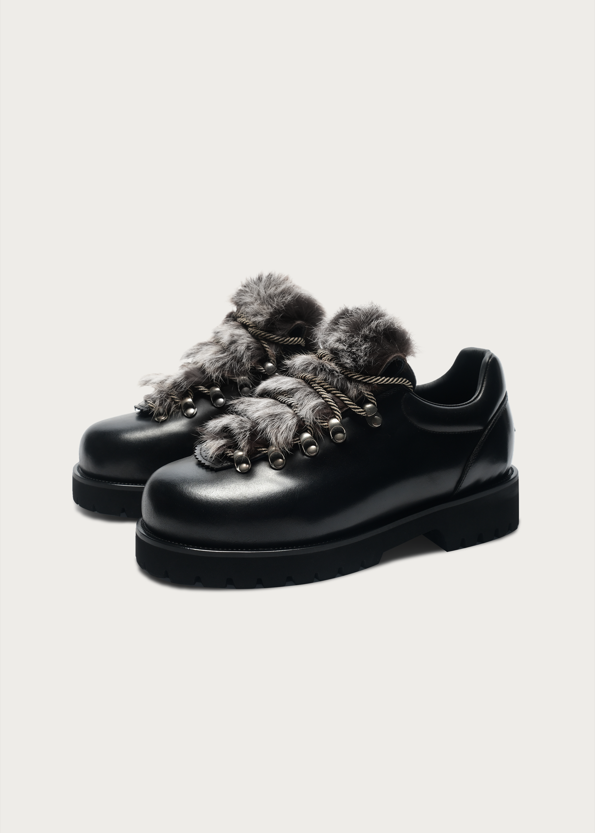 Outdoor-Inspired Leather Shoes Black