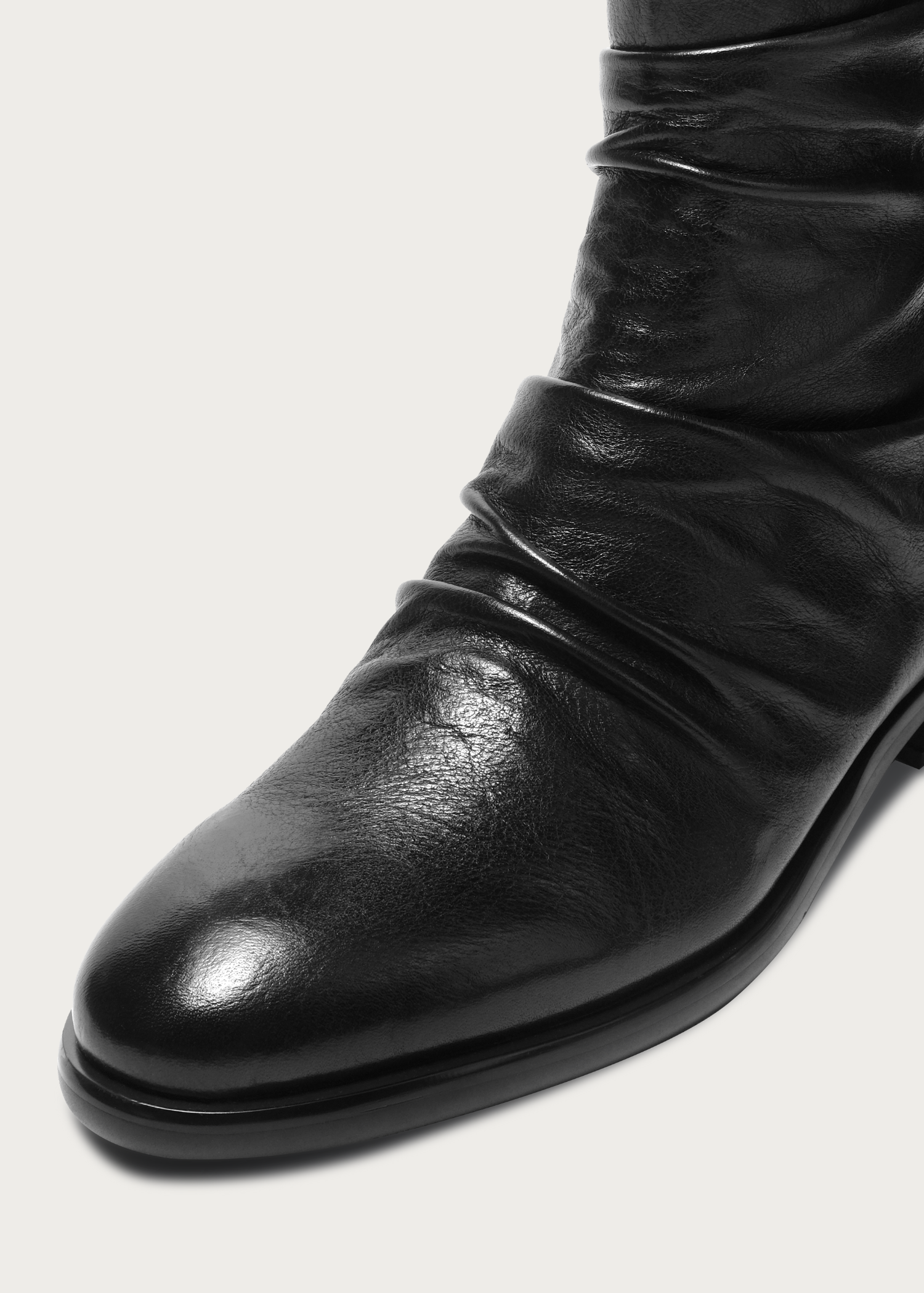 Wrinkle Full-Grain Horsehide Ankle Boots