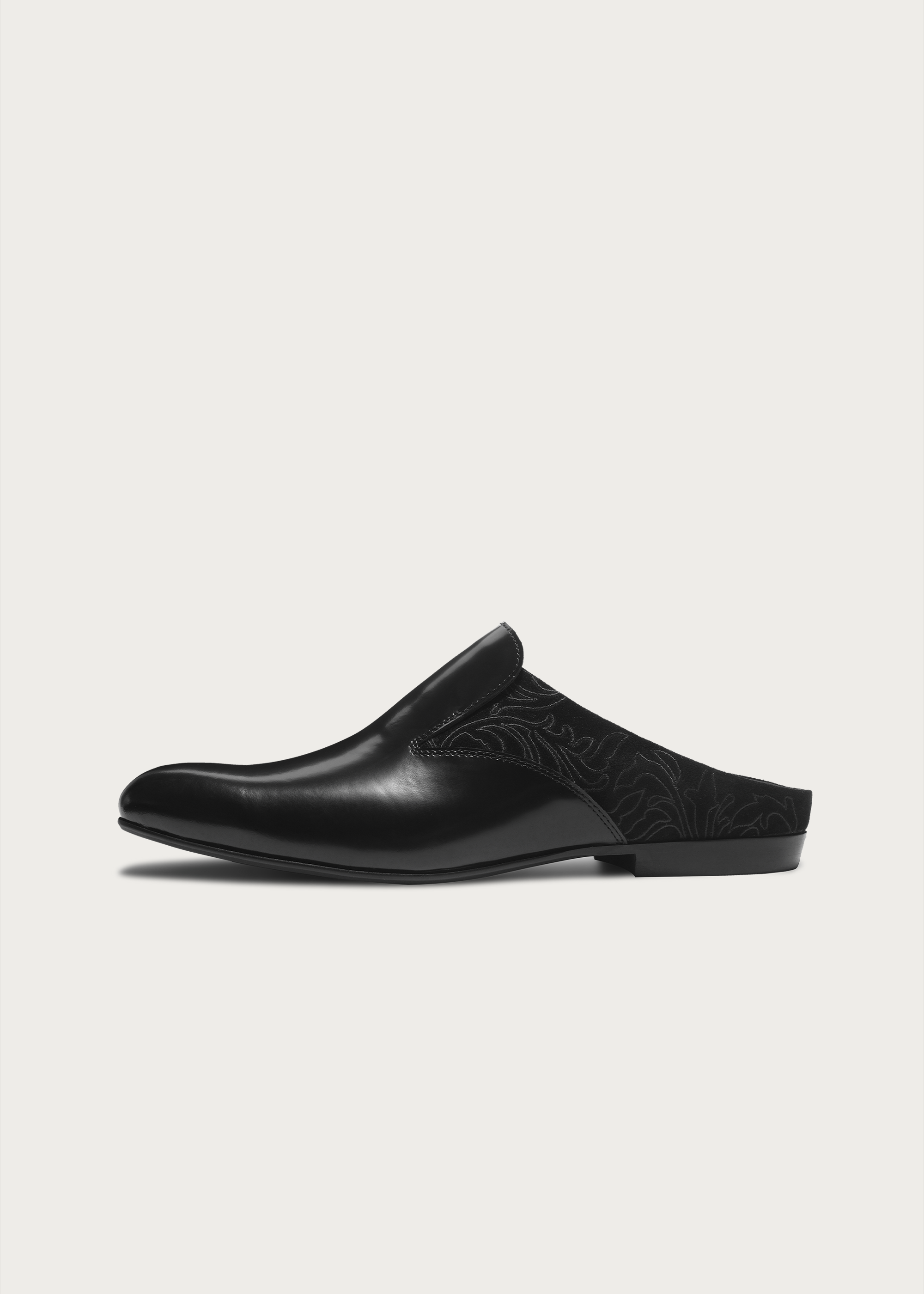 Flower-Patterned Pointed Mules Black