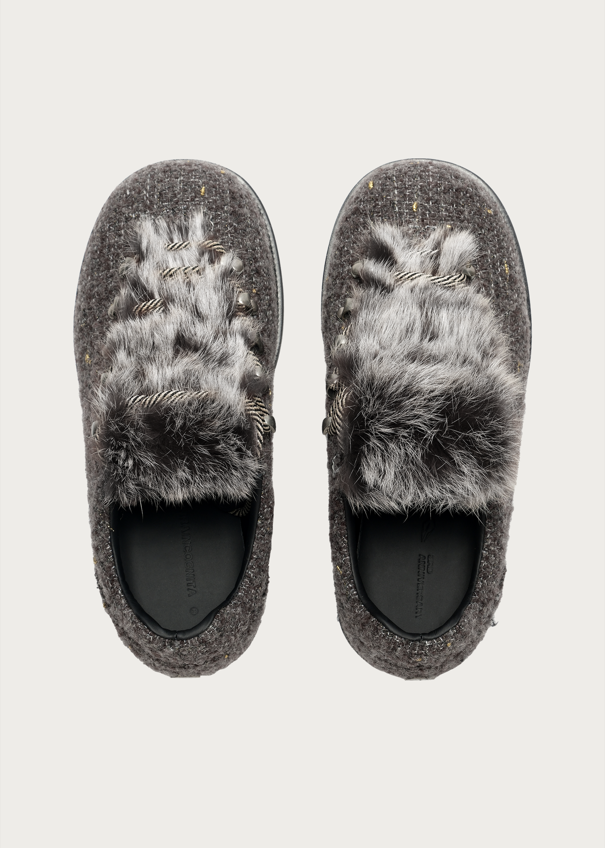 Outdoor-Inspired Wool Shoes Gray