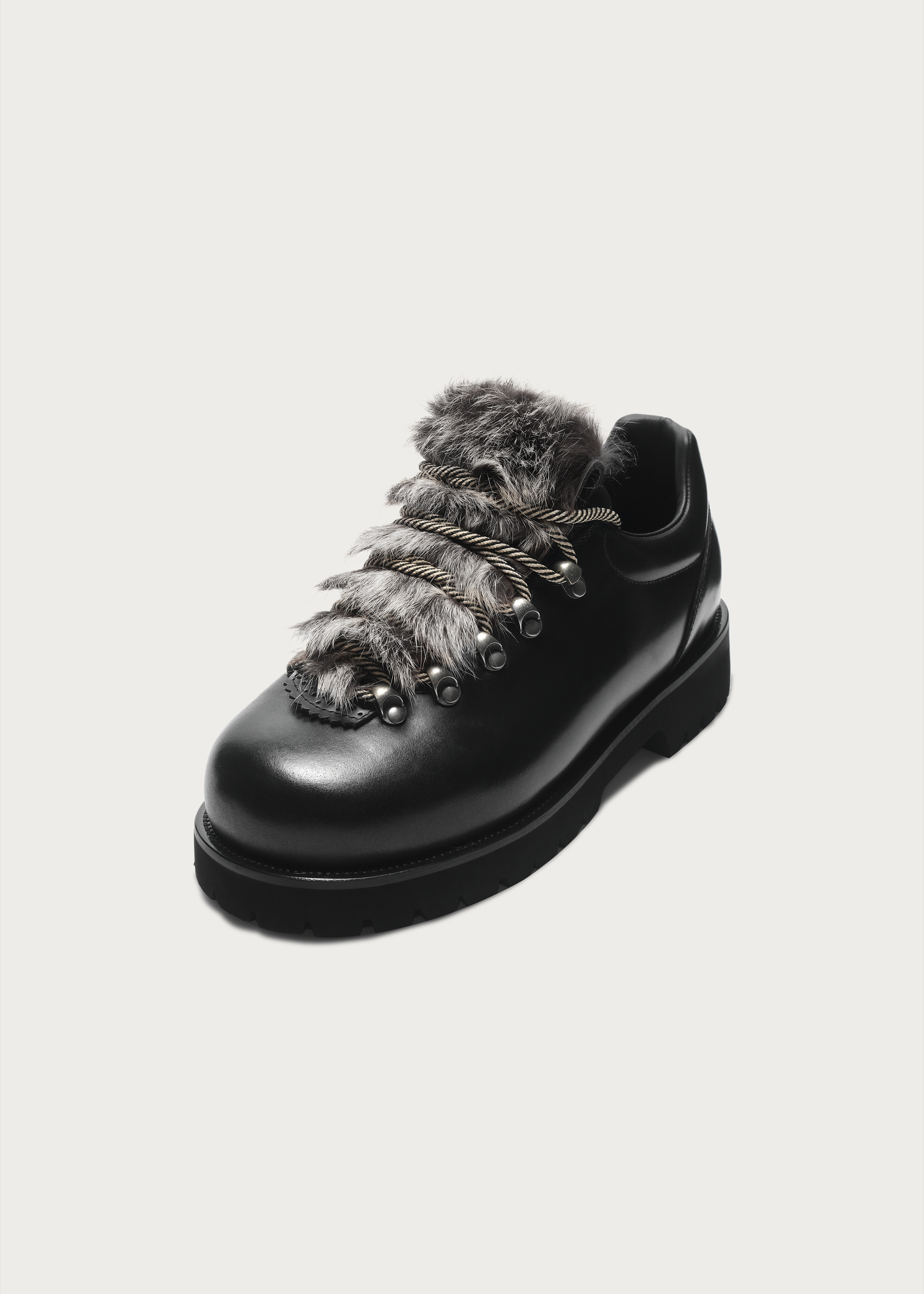Outdoor-Inspired Leather Shoes Black