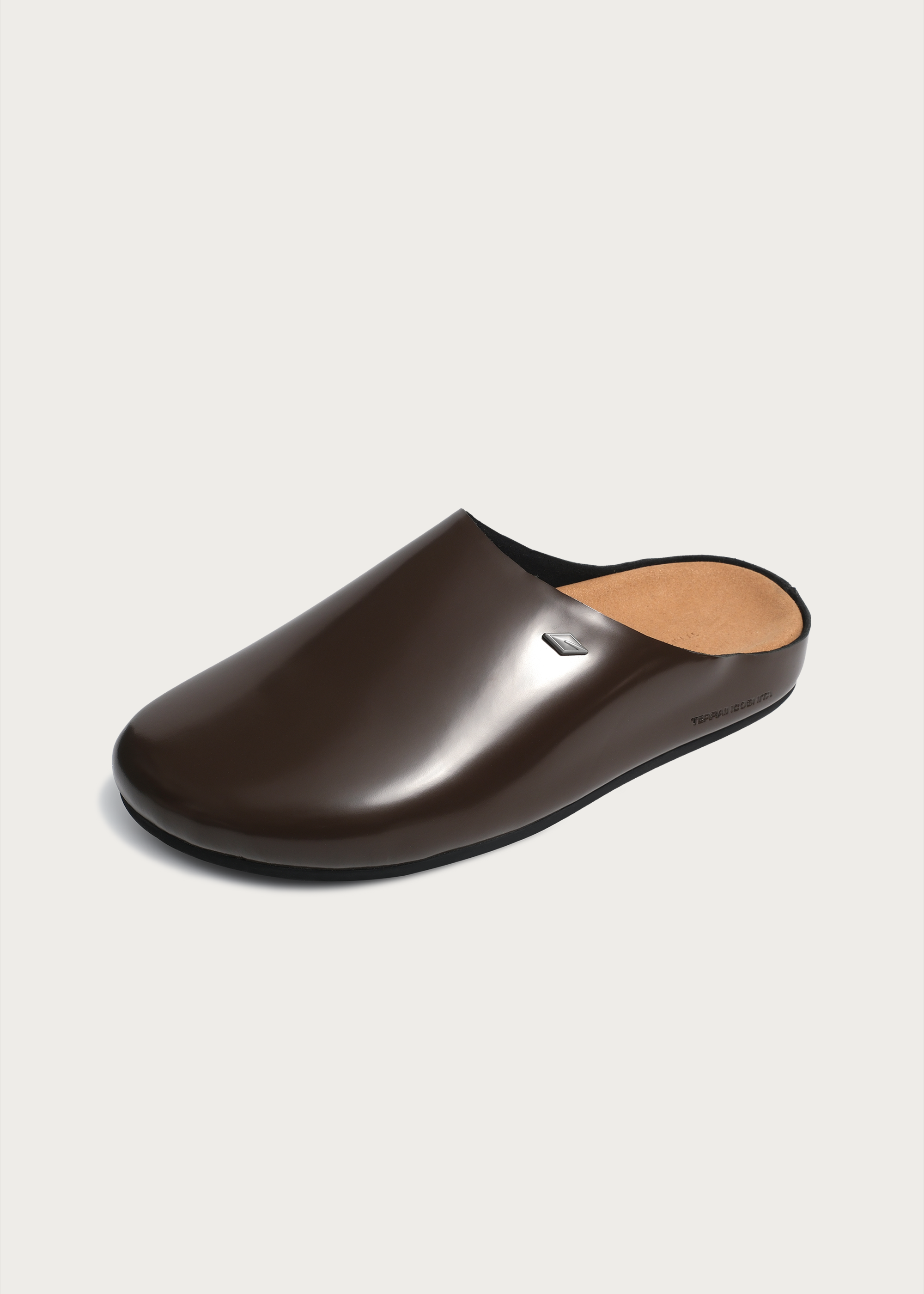 Star Emblem 3.0 Clogs Glossy Brown