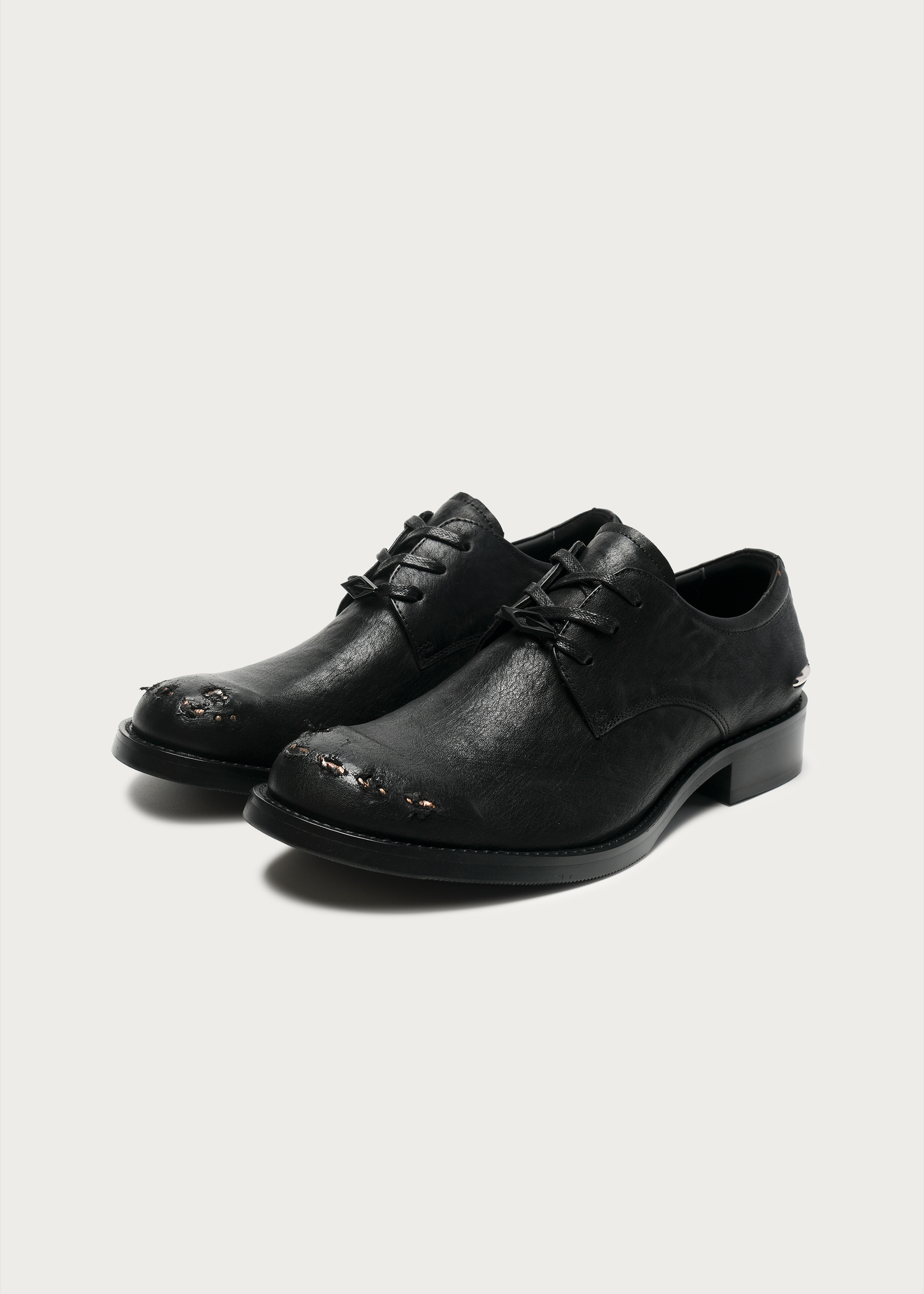 Metal-toe Derby shoes