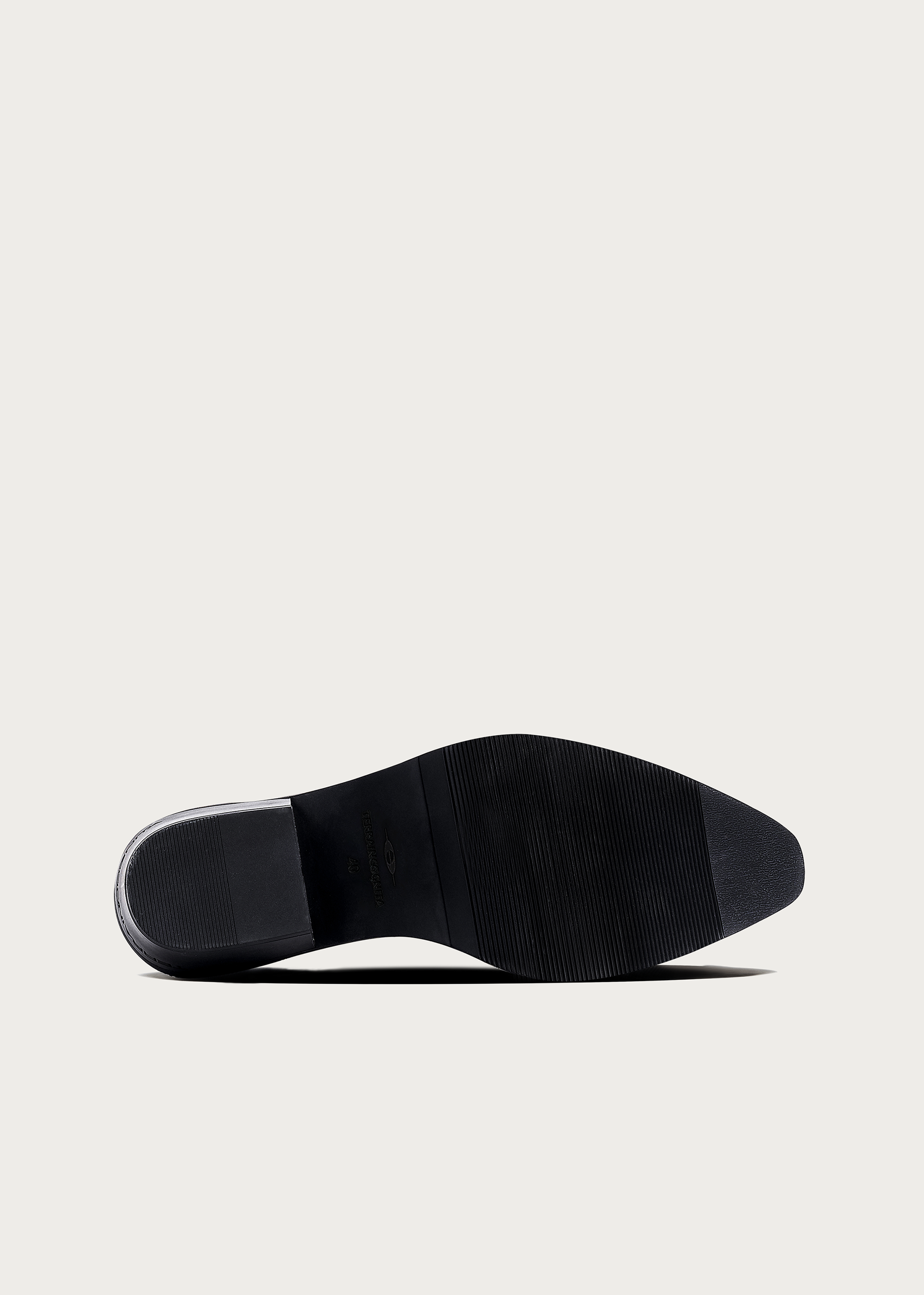 Pointed-Toe Calfskin Chelsea Boots Obsidian Black
