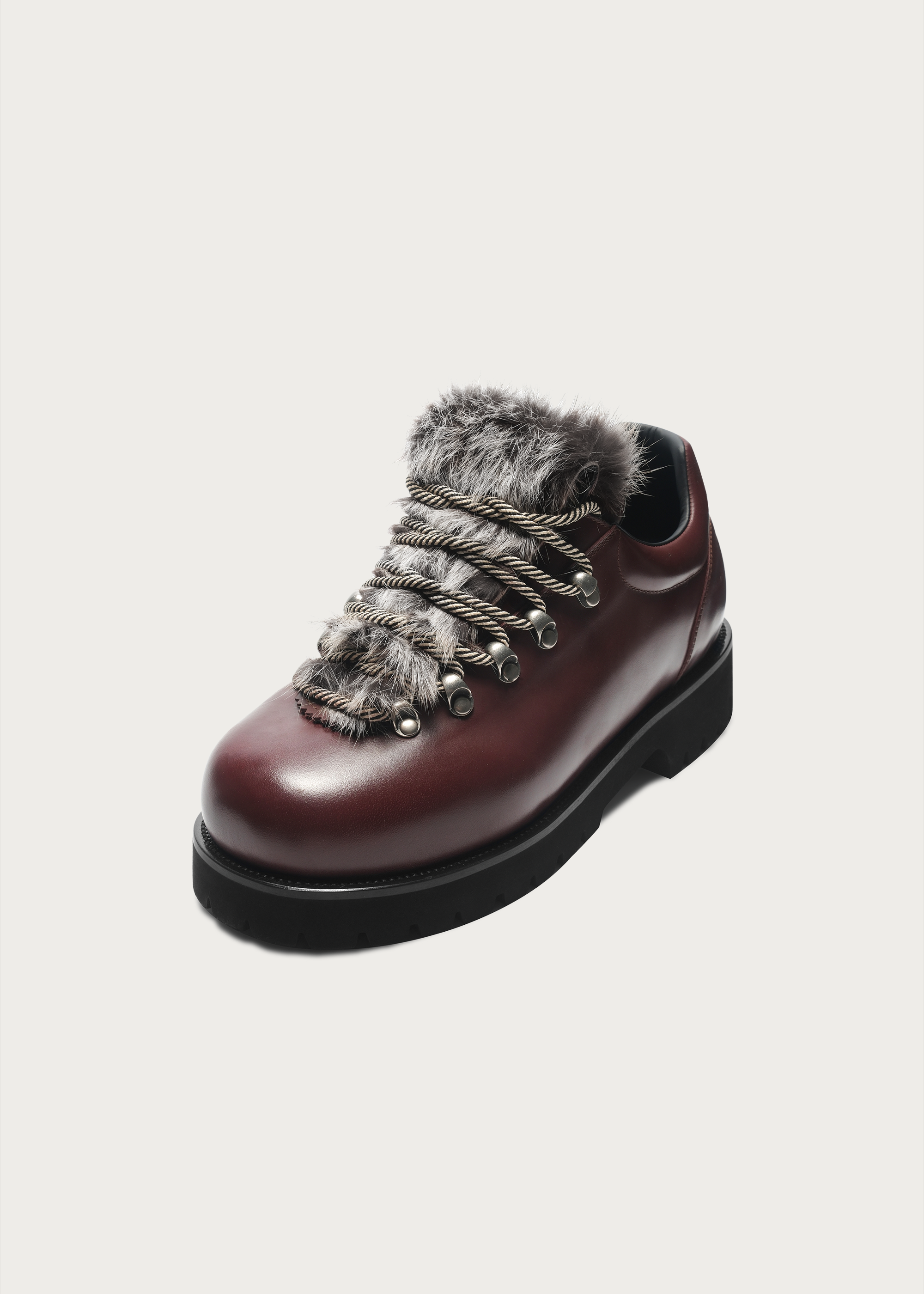 Outdoor-Inspired Leather Shoes Claret Red