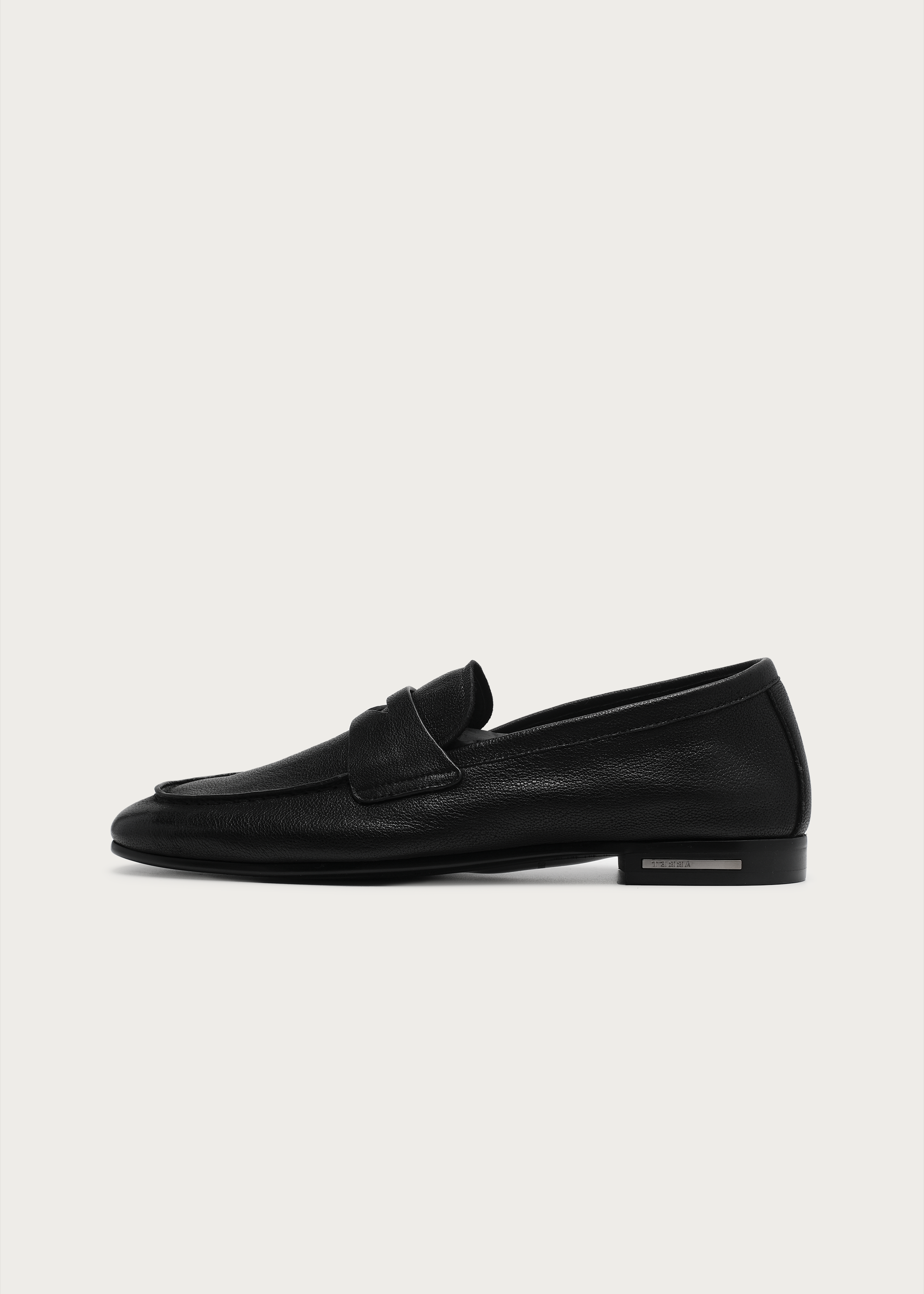 Camel leather loafers Black