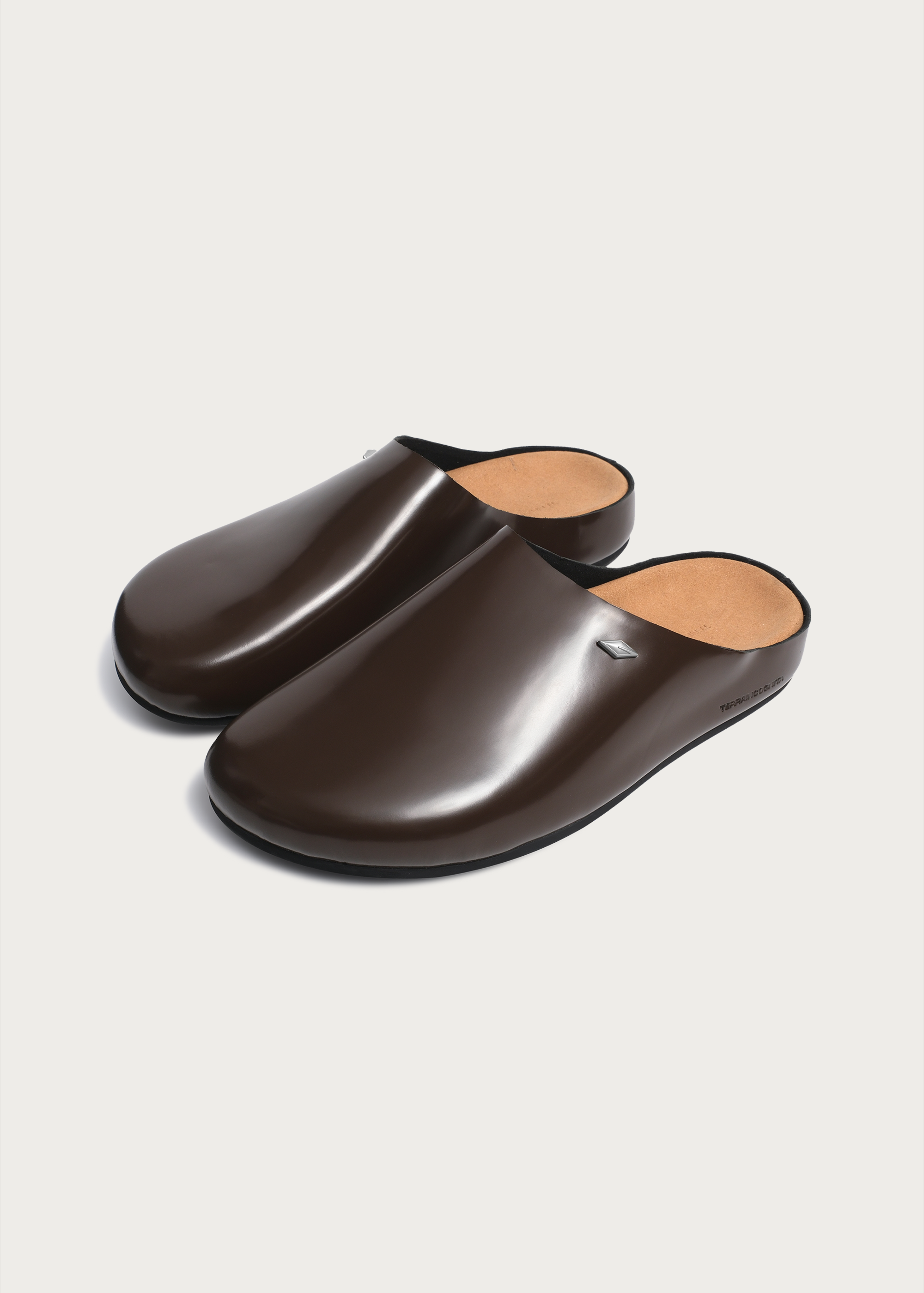 Star Emblem 3.0 Clogs Glossy Brown