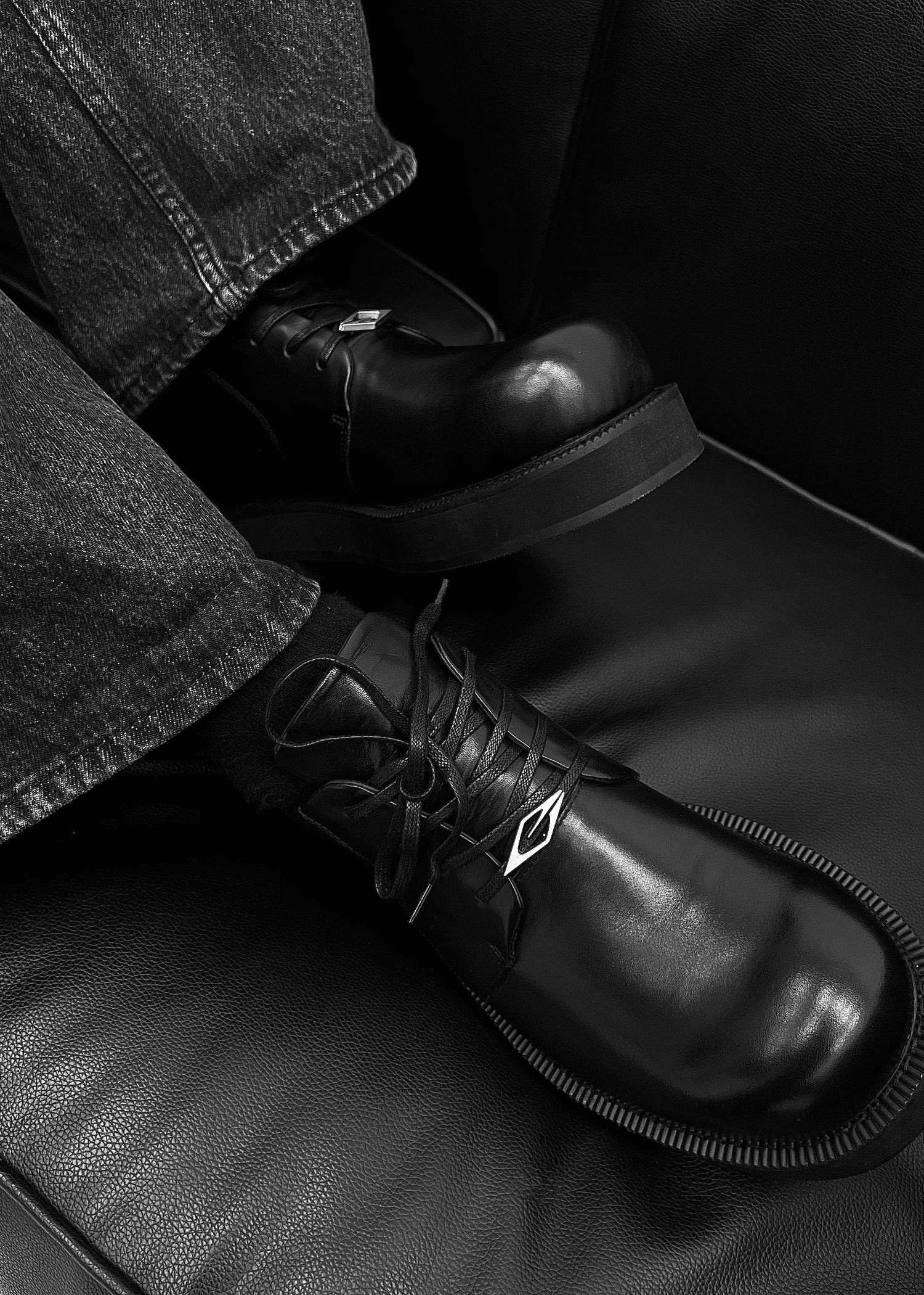 Thick-Soled Leather Derby Shoes Black